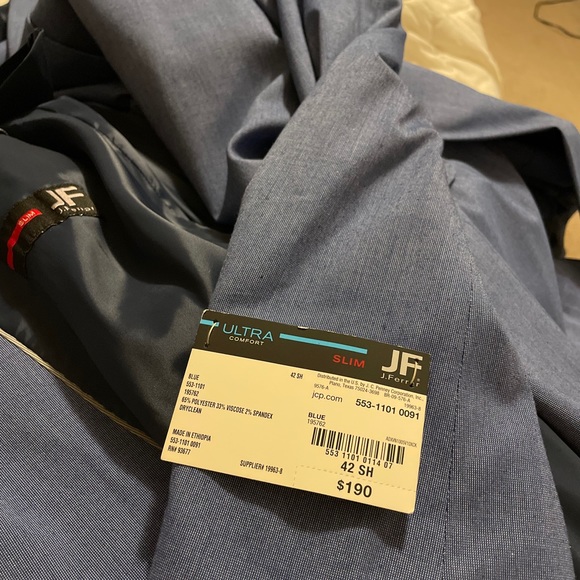 J Ferrar slim suit - Picture 2 of 2